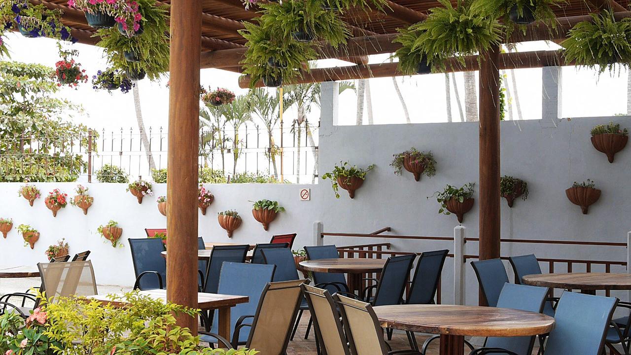 Cabanas Del Capitan Hotel Rincon de Guayabitos Bagian luar foto